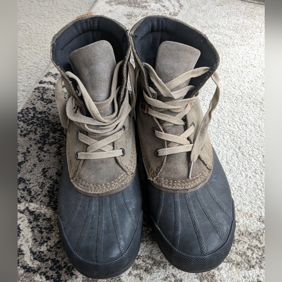 Sorel boots - Picture 5 of 9